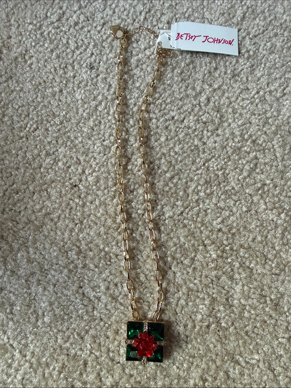 Betsey Johnson Gold Chain Present Necklace